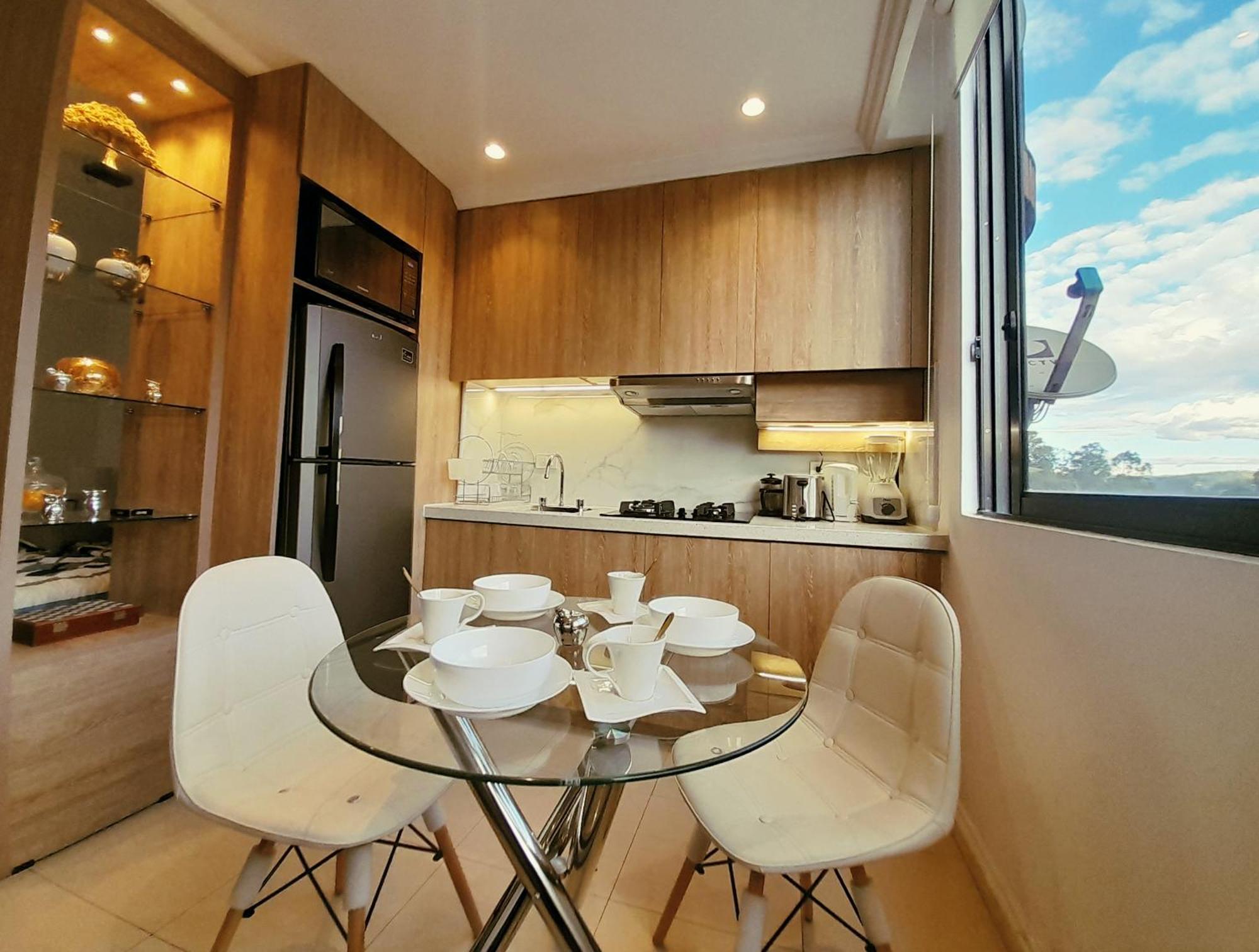 Elegante Suite Privada En Cuenca - Parqueo Incluido Exterior foto